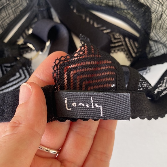 Lonely Lingerie Misha Underwire Lace Bra size 32A - Picture 8 of 11